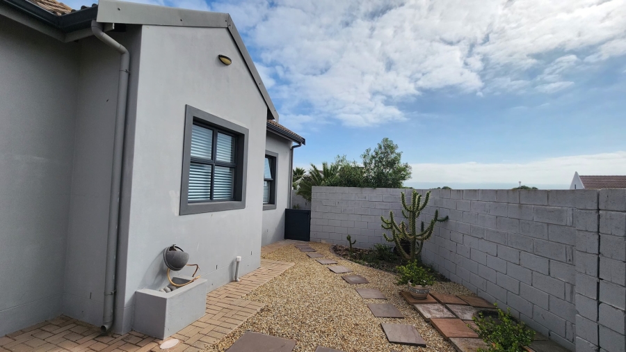 3 Bedroom Property for Sale in Country Club Western Cape